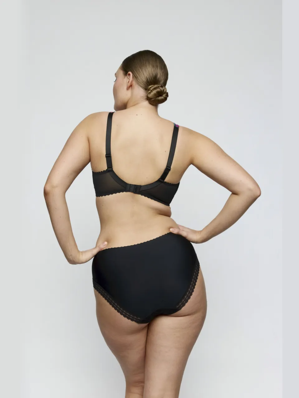 PrimaDonna Miyara maxislip zwart, foto 3
