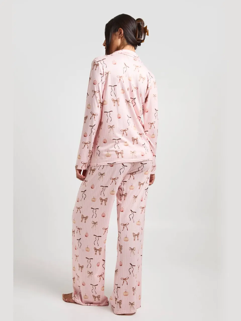 boohoo Dames Herfst Pompoen En Strik Print Pyjama Set Met Lange Mouwen & Broek baby roze, foto 2