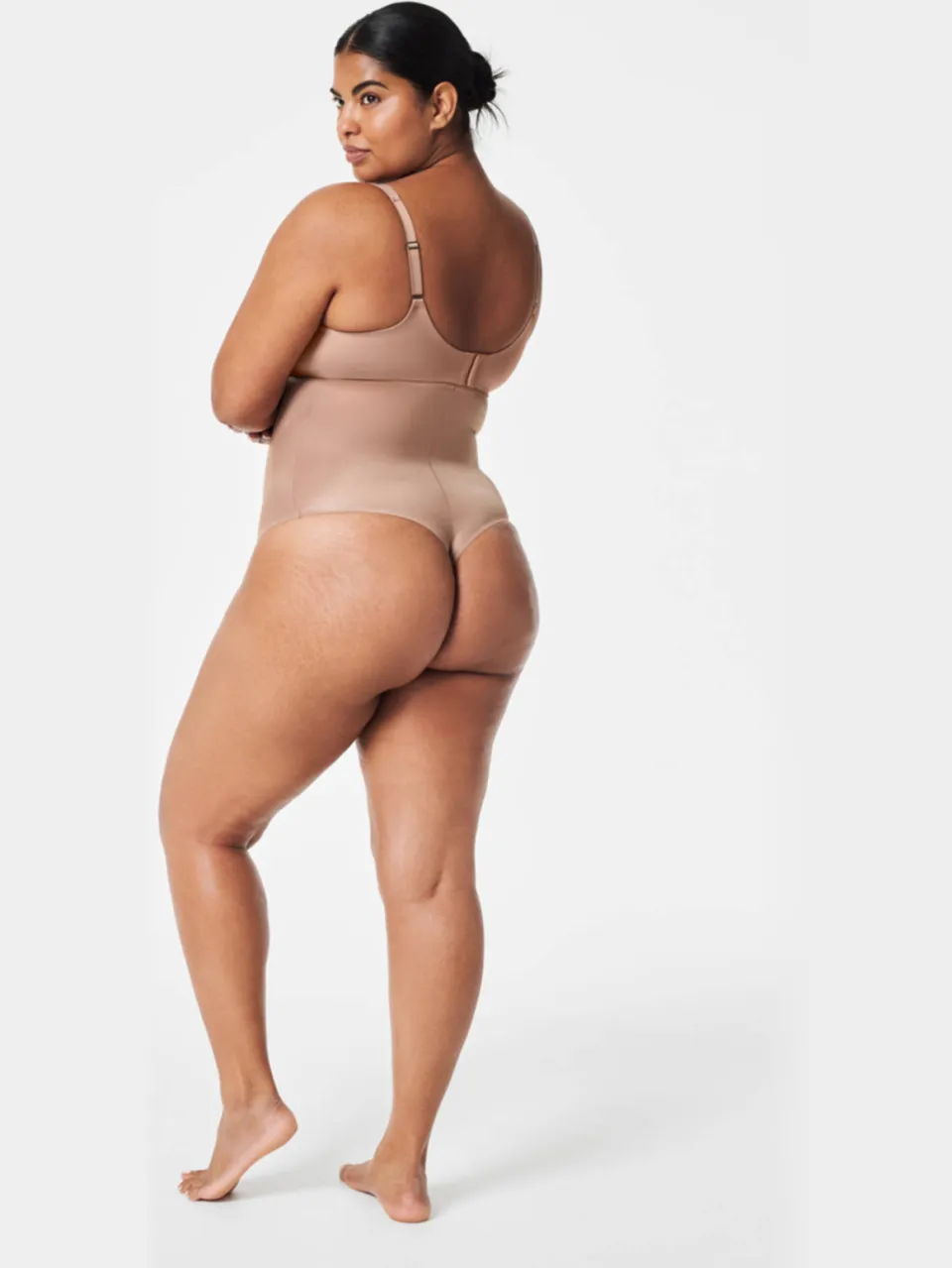SPANX SPANXshape™ Invisible high waist medium corrigerende string donkerbeige, foto 6