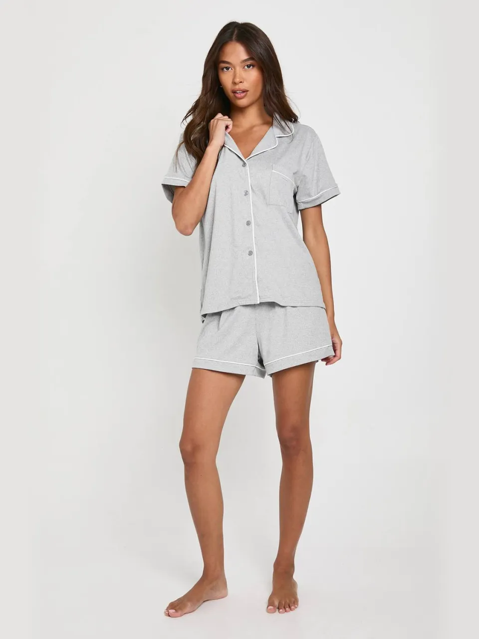 boohoo Dames Pyjama set met jersey pijpdetail, korte mouwen overhemd en korte broek grijze mergel, foto 2