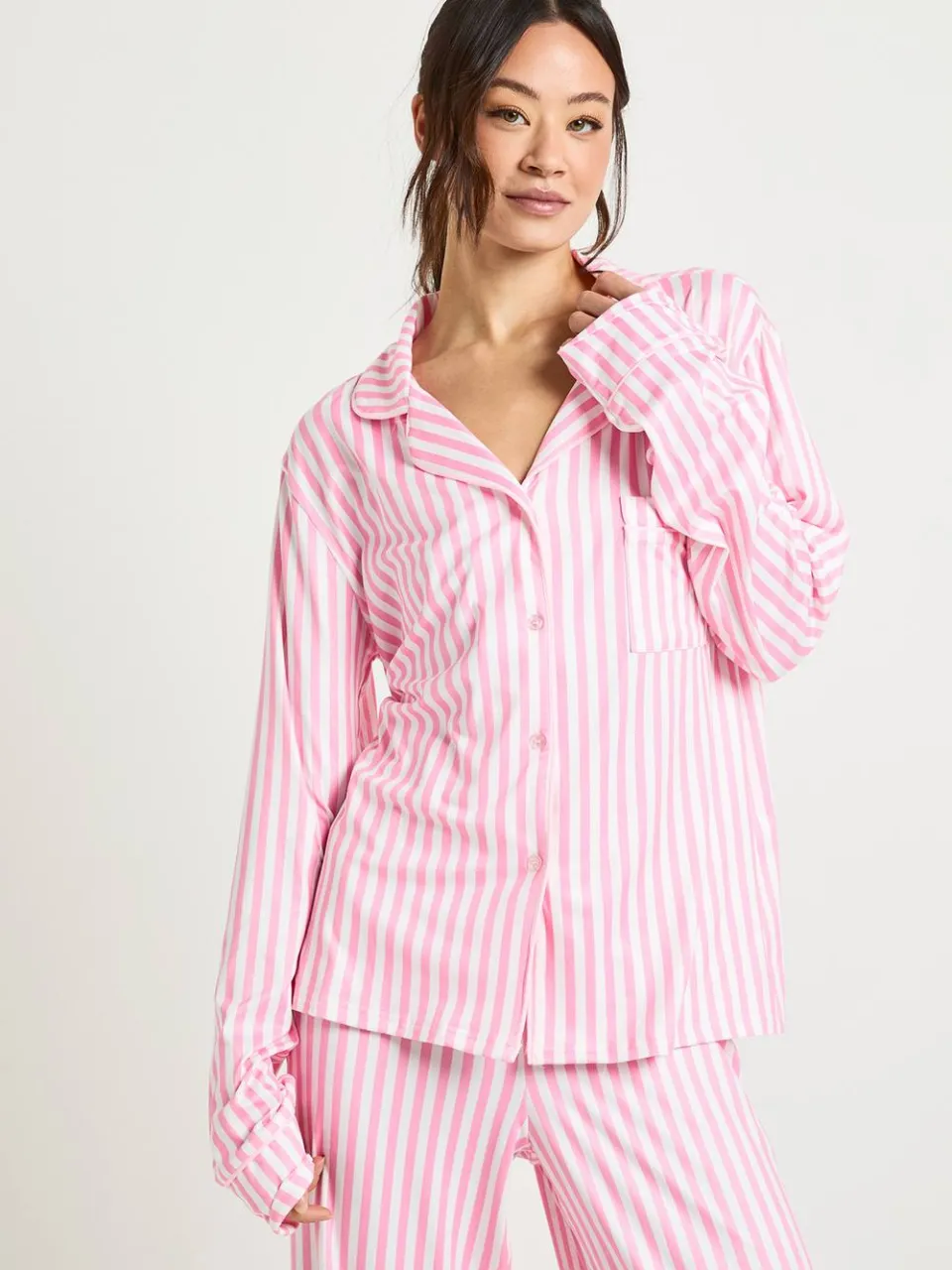 boohoo Dames Tall Snoepstreep Lange Mouw Shirt & Broek 3-Delige Pyjama Set roze, foto 3