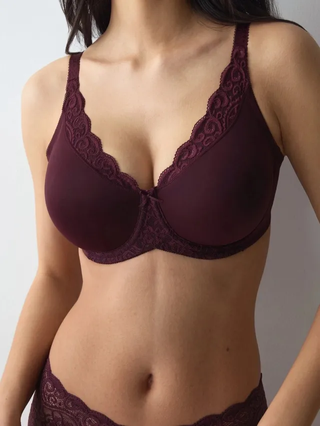 Triumph Amourette Minimizer Bh - W01 - Stevige bh met beugel - 80D - Paars