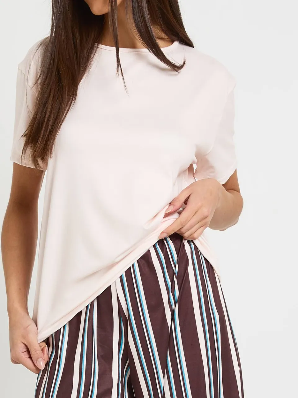 boohoo Dames Gestreepte Oversized T-Shirt & Broek Pyjama Set bruin, foto 4