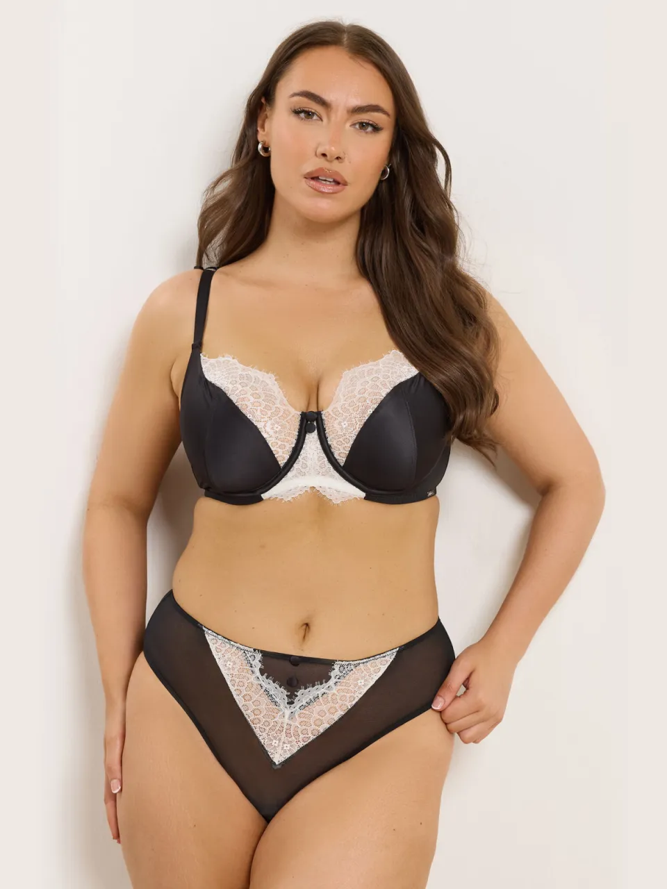 Yours Zwarte Contrasterende Kanten Beugel Bh Zonder Voorvulling Black