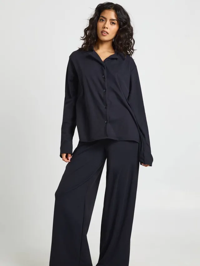 boohoo Dames Super Zachte Pyjama Set met Lange Mouwen Top & Broek zwart