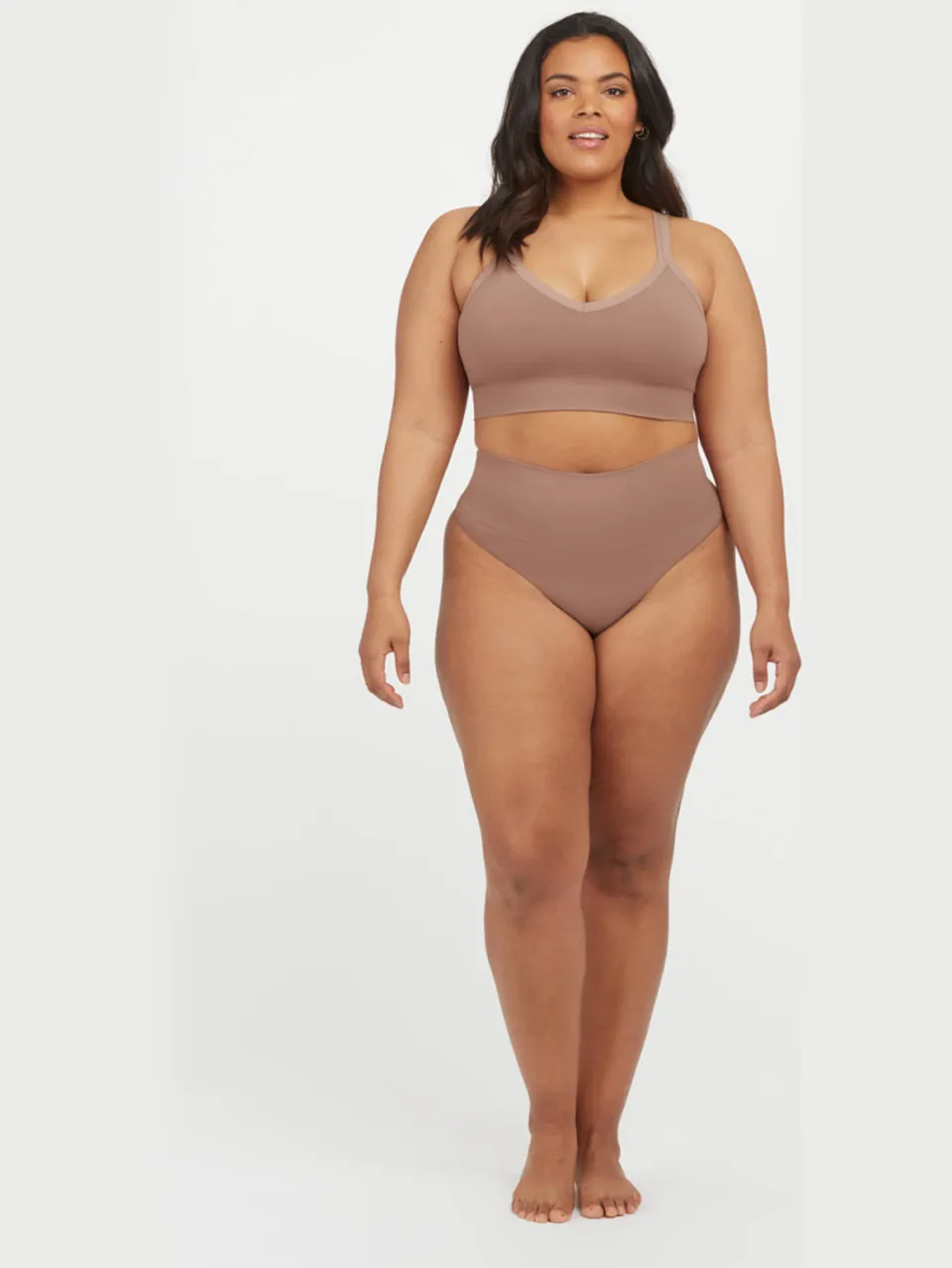 Spanx SPANXshape™ ExtraOrdinary seamless medium corrigerende string donkerbeige