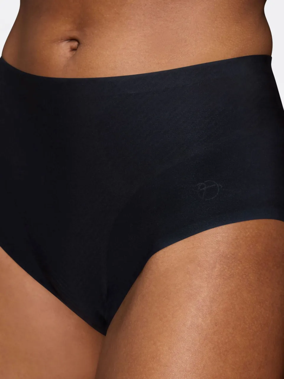 Triumph corrigerende maxislip Body Make-Up Illusion Curve zwart, foto 5