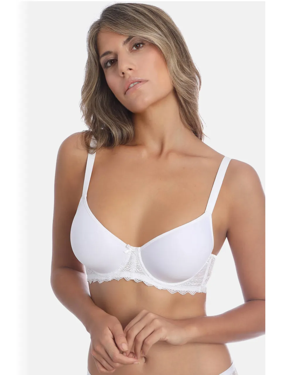 Sassa Mode Fancy Lace voorgevormde t-shirt-bh met beugel wit