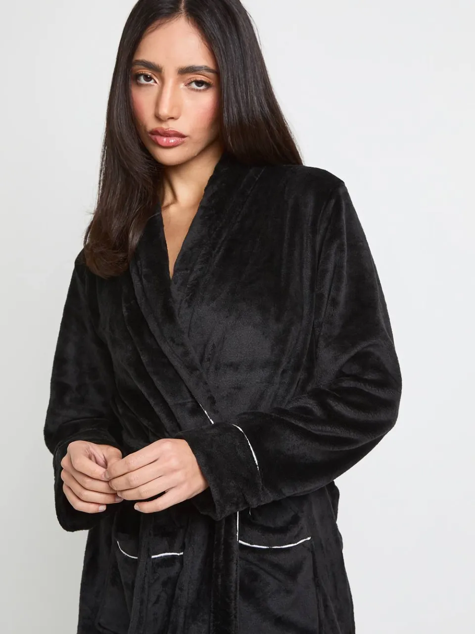 boohoo Dames Fleece Kamerjas Met Paspeldetail En Lange Lengte zwart, foto 3