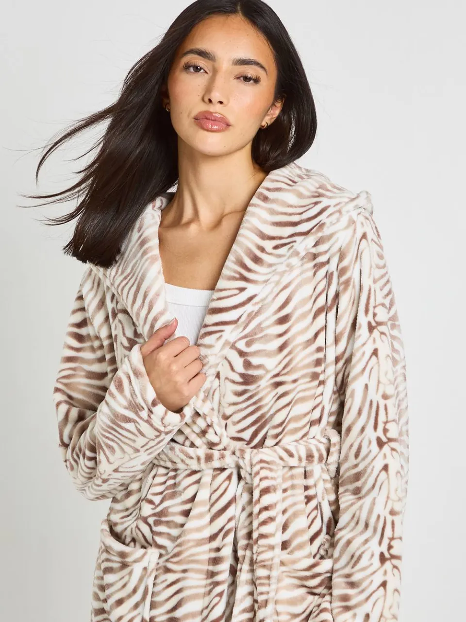 boohoo Dames Fleece Ochtendjas Met Zebraprint En Capuchon Lang Model, foto 4