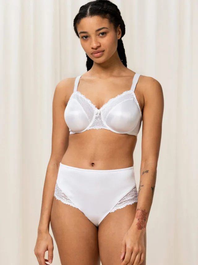 Triumph niet-voorgevormde minimizer Ladyform Soft wit