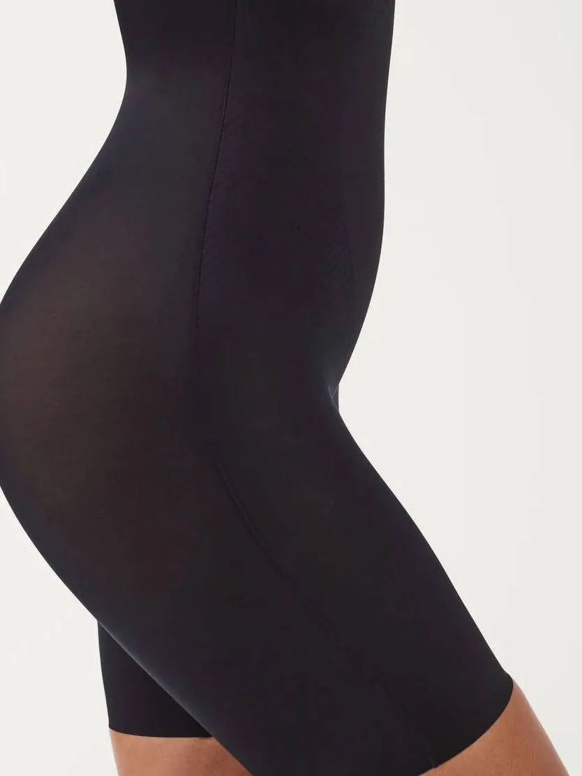 Spanx SPANXshape™ Invisible medium corrigerende Open-Bust Mid-Thigh bodysuit zwart, foto 5