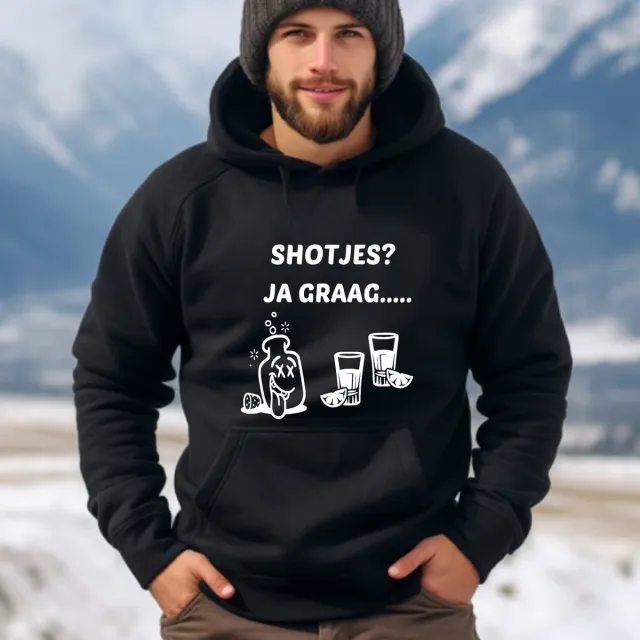 Russell Ski Hoodie uniseks- Shotjes.. ja graag.- Kleur hoodie zwart- ski vakantie- apres-ski.