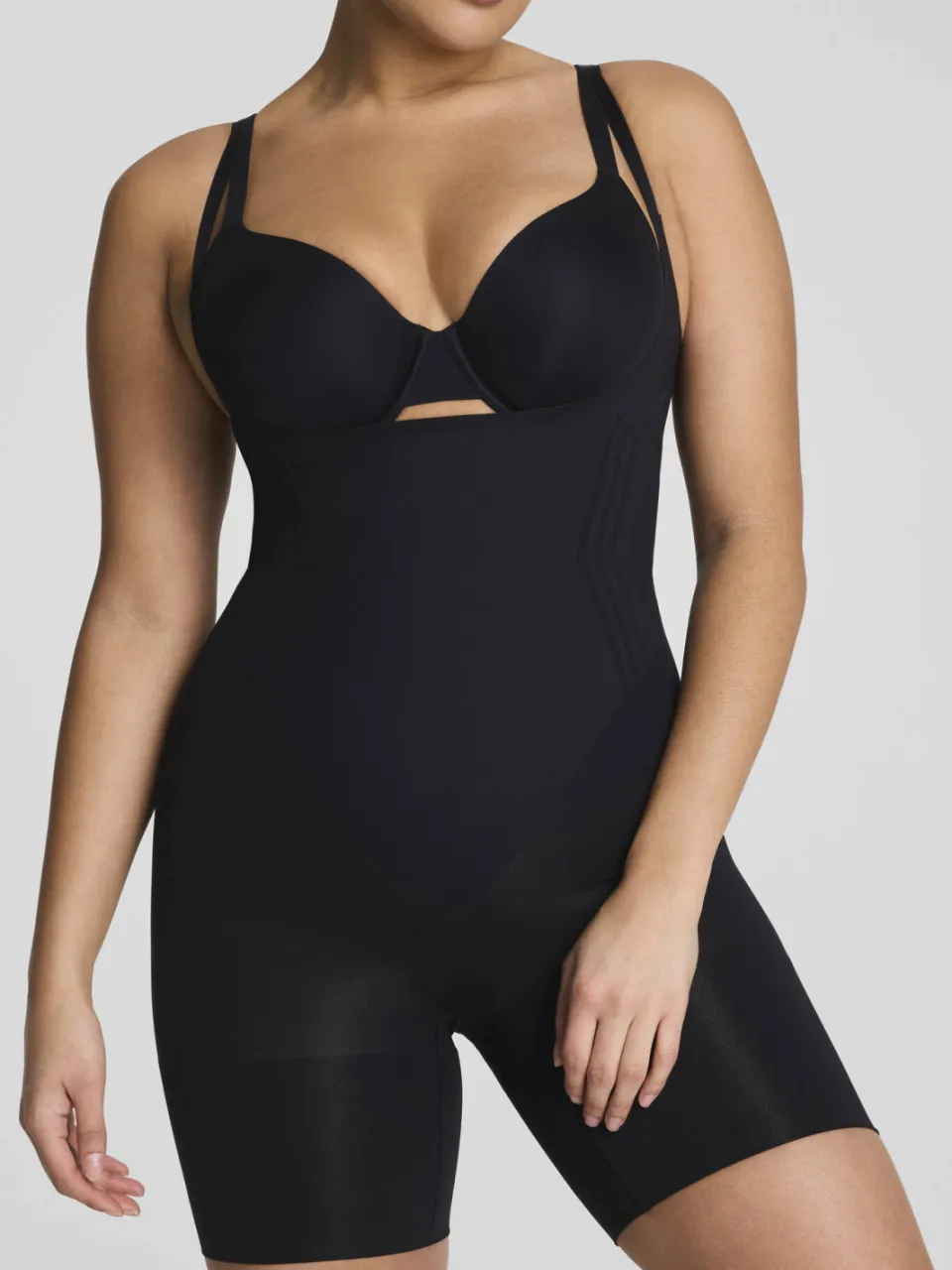 SPANX SPANXsculpt™ GoFigure seamless sterk corrigerende bodysuit Open Bust Mid Thigh zwart, foto 4