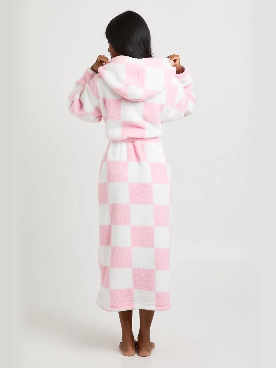 boohoo Dames Geblokte Fleece Lange Badjas Met Capuchon lichtroze, foto 2