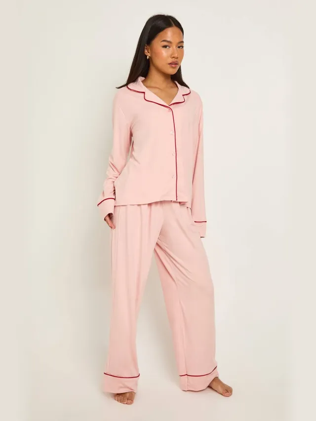 boohoo Dames Petite Pijpbies Detail Lange Mouw Shirt & Broek Pyjama Set Baby Roze