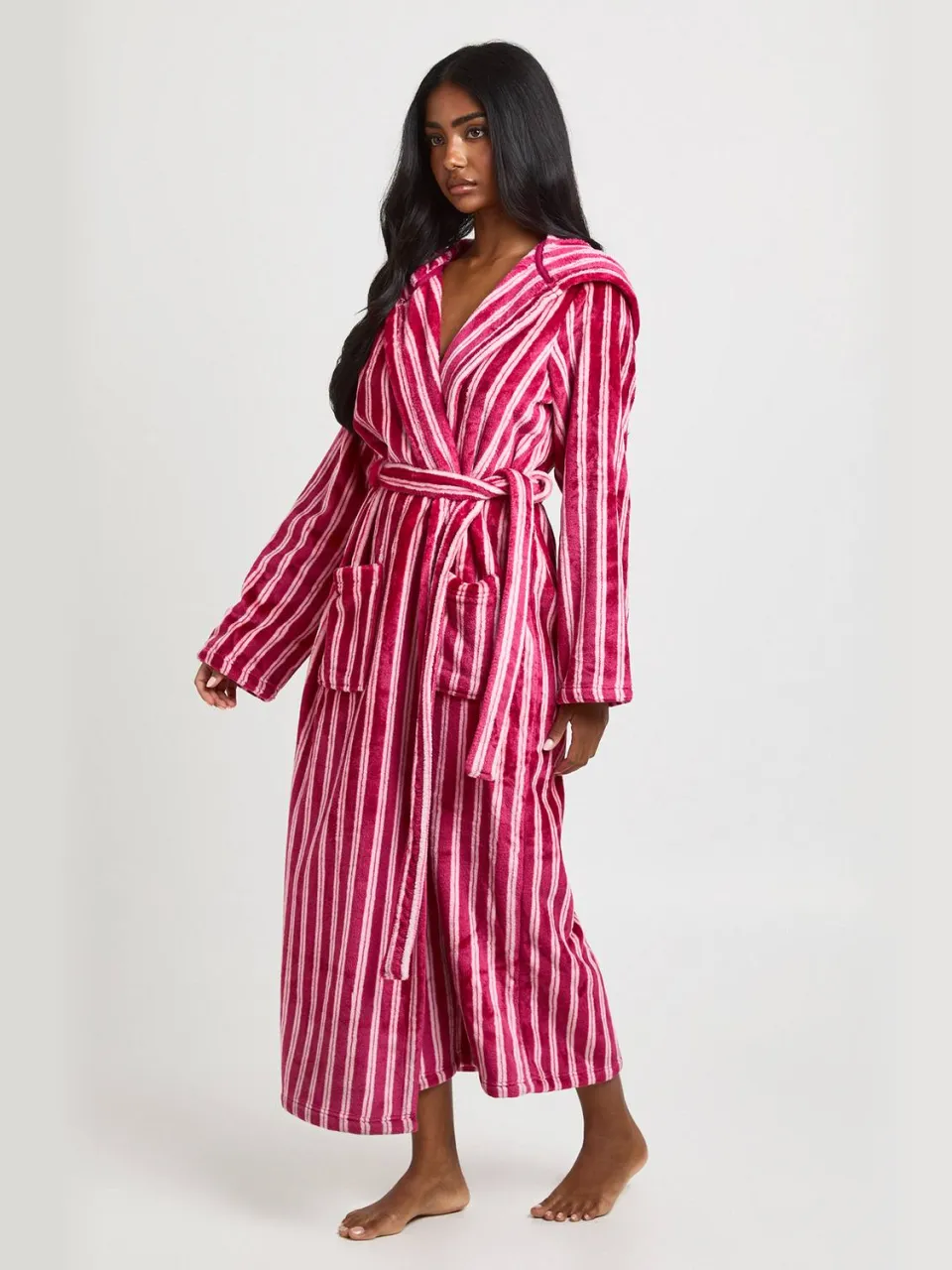boohoo Dames Gestreepte Lange Badjas Met Capuchon bordeaux rood, foto 2