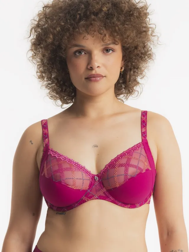 Louisa Bracq Albanach Volle Cup BH Fuschia Rood