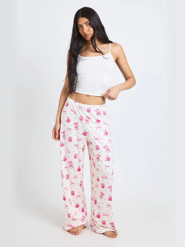 boohoo Dames Tall Pyjama Set Met Martini & Strik Print Cami En Broek Beige