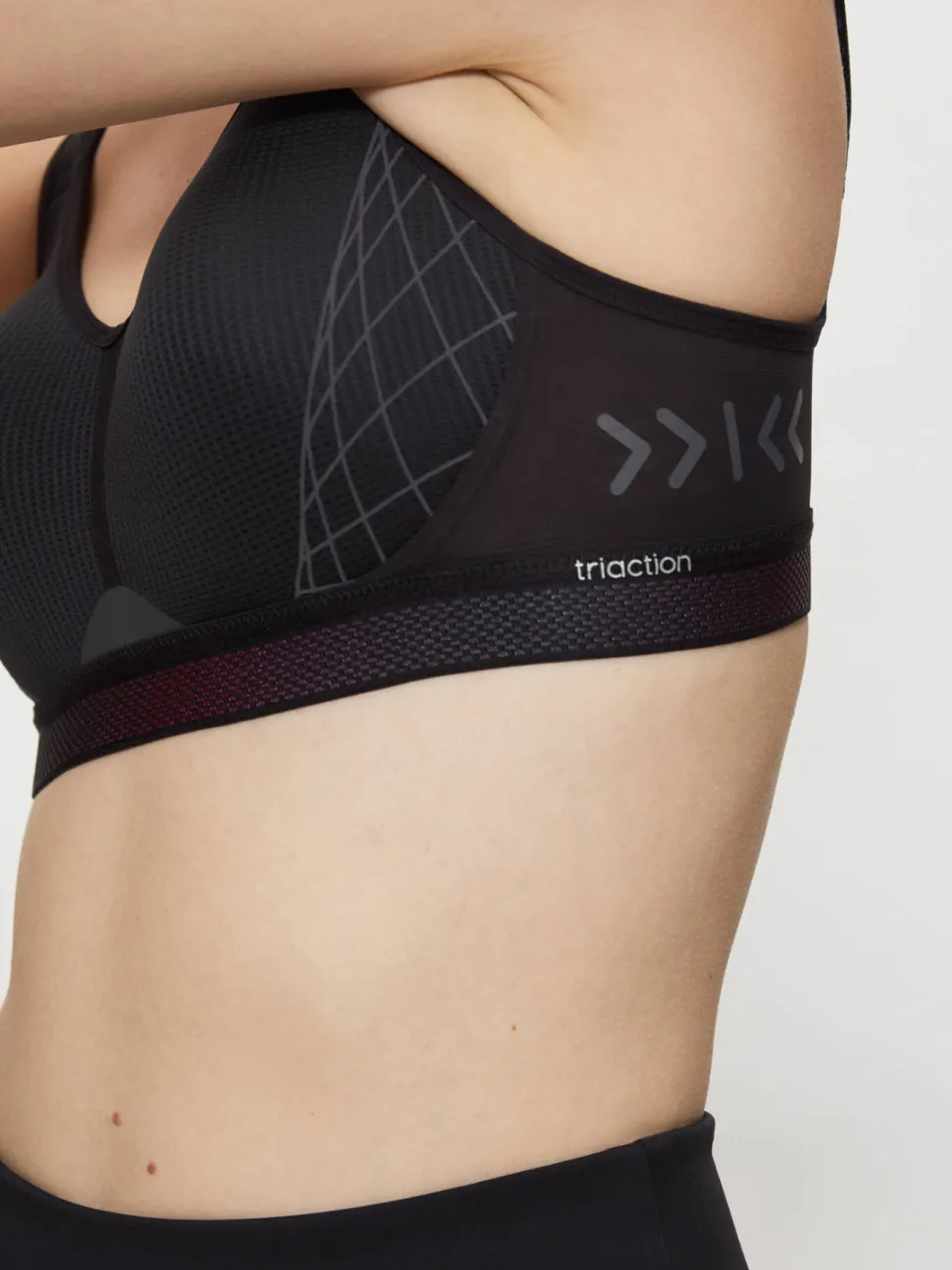 Triumph Triaction Cardio Cloud sportbeha zwart, foto 7