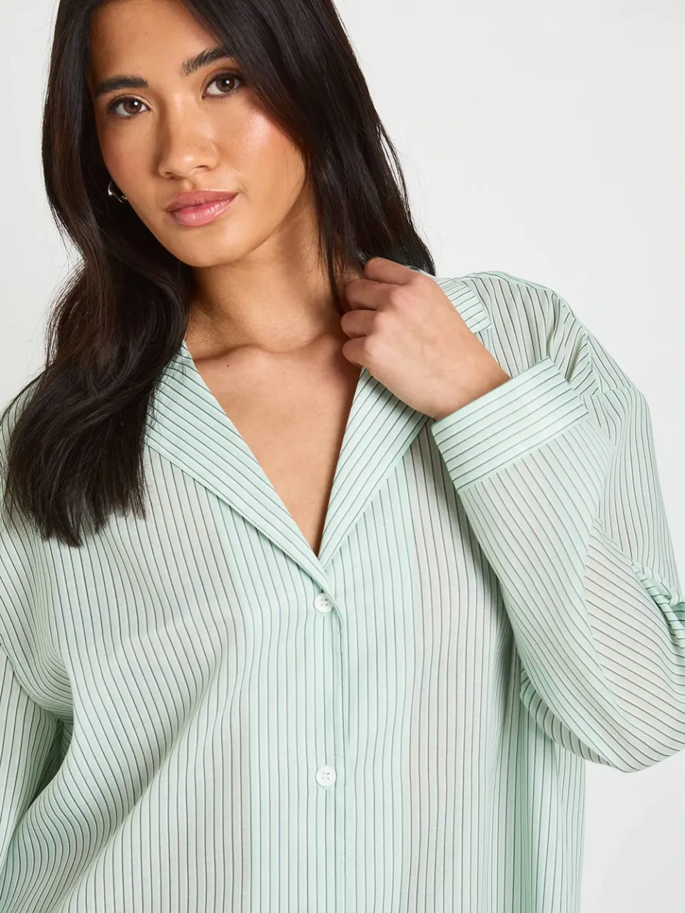 boohoo Dames Katoenen Gestreepte Oversized Pyjama Set Met Shirt Met Lange Mouwen & Short groente, foto 4