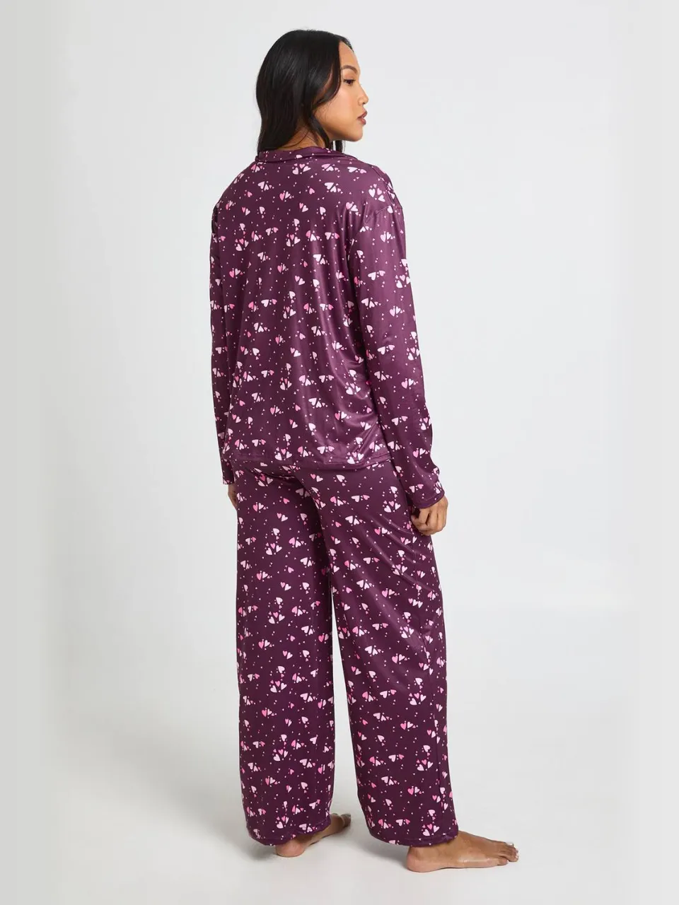 boohoo Dames Zwangerschaps Pyjama Set Met Hartjesprint Shirt Met Lange Mouwen & Broek bordeaux rood, foto 2