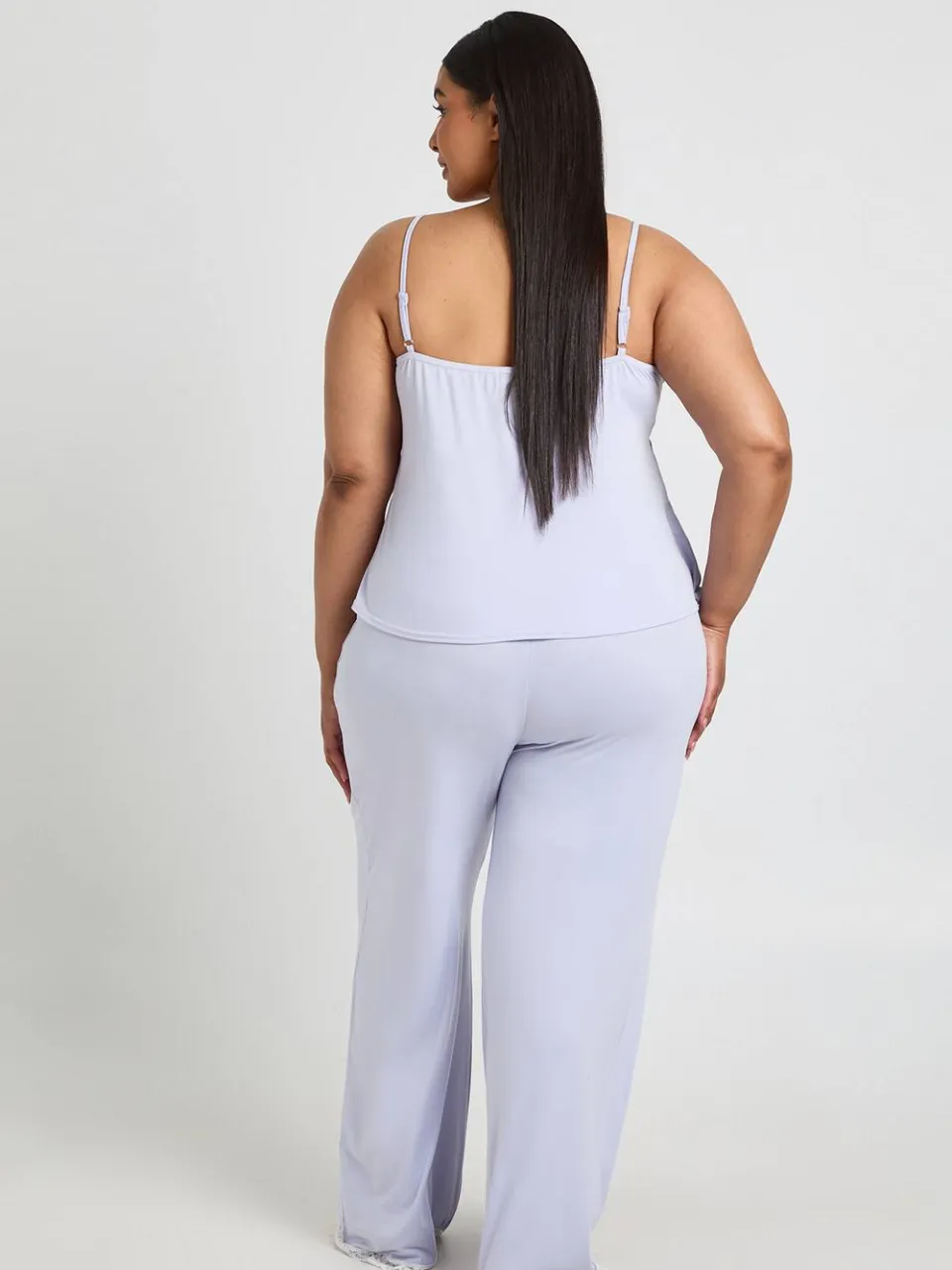 boohoo Dames Plus Babydoll Pyjama Top En Broek Set hemelsblauw, foto 2