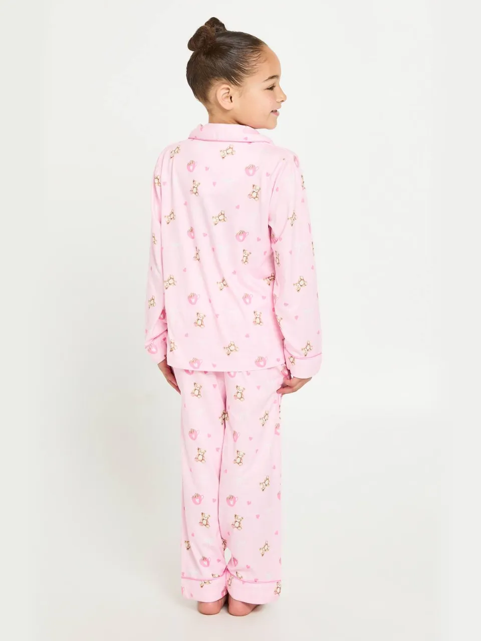boohoo Dames Kinder Bijpassende Familie Superzachte Beer & Strik Print Pyjama Set Met Shirt Met Lange Mouwen & Broek lichtroze, foto 3