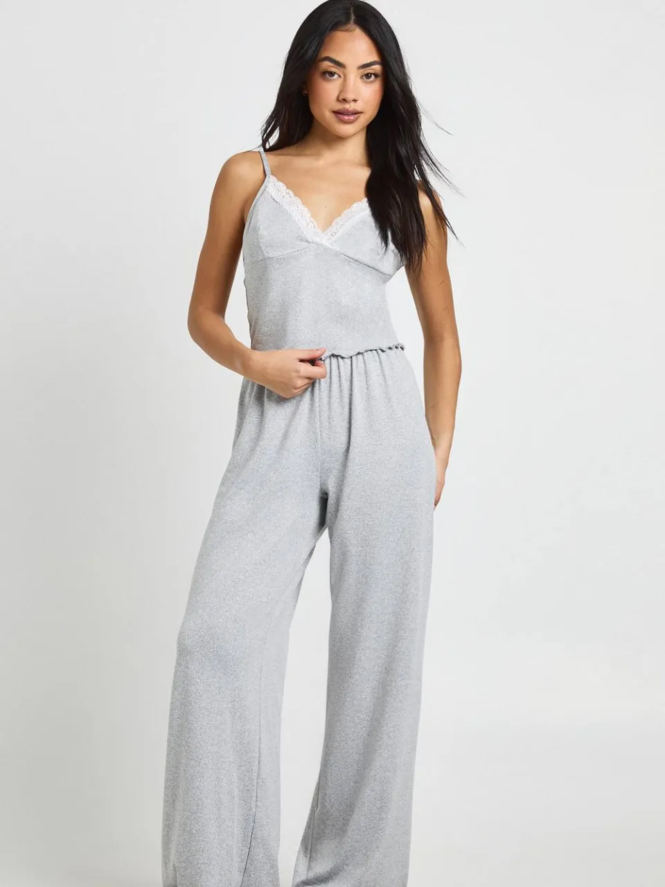 boohoo Dames Jersey Pyjama Set Met Kanten Afwerking Cami & Broek grijze mergel, foto 3