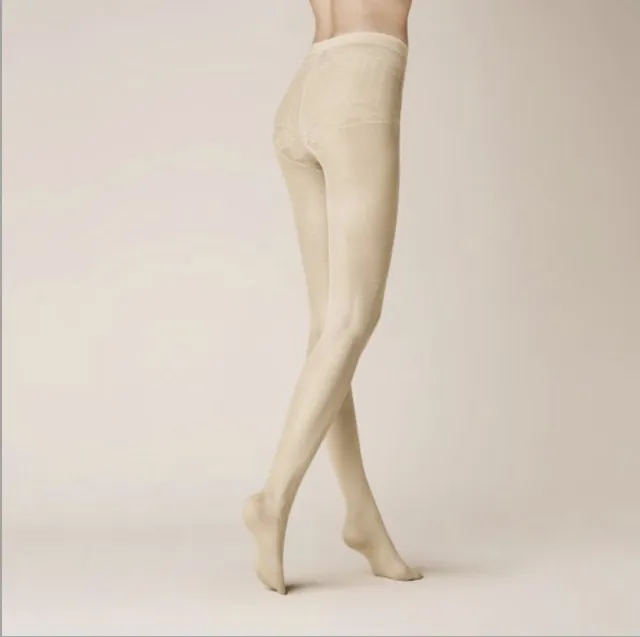 Kunert trend fijnmazige visnet panty maat 42/44 Ivory