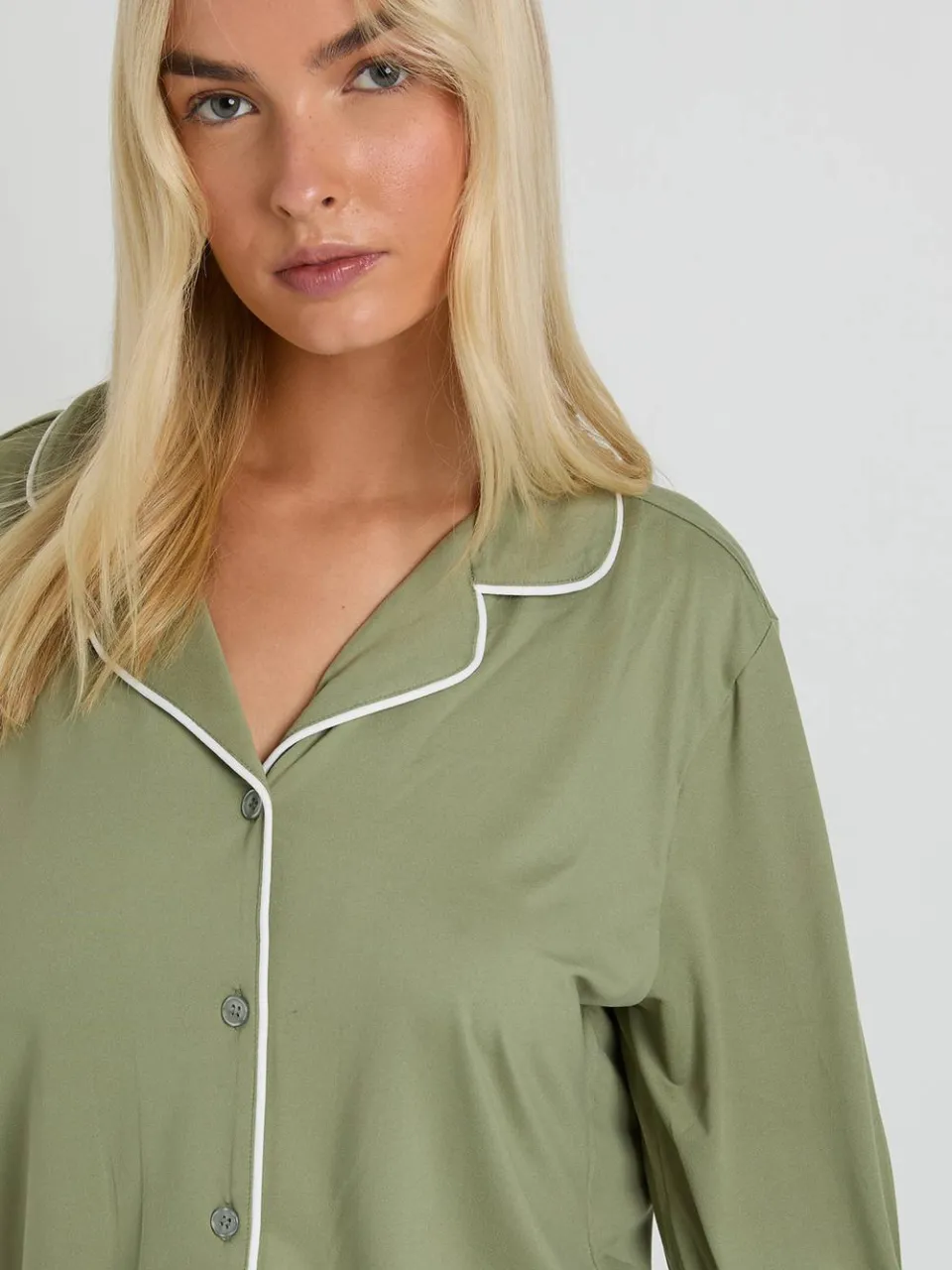 boohoo Dames Jersey Piping Detail Langmouwshirt & Broek Pyjamasset verstandig, foto 4