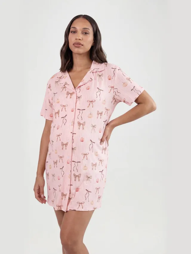 boohoo Dames Zwangerschaps Nachthemd Met Pompoen En Strik Print Roze