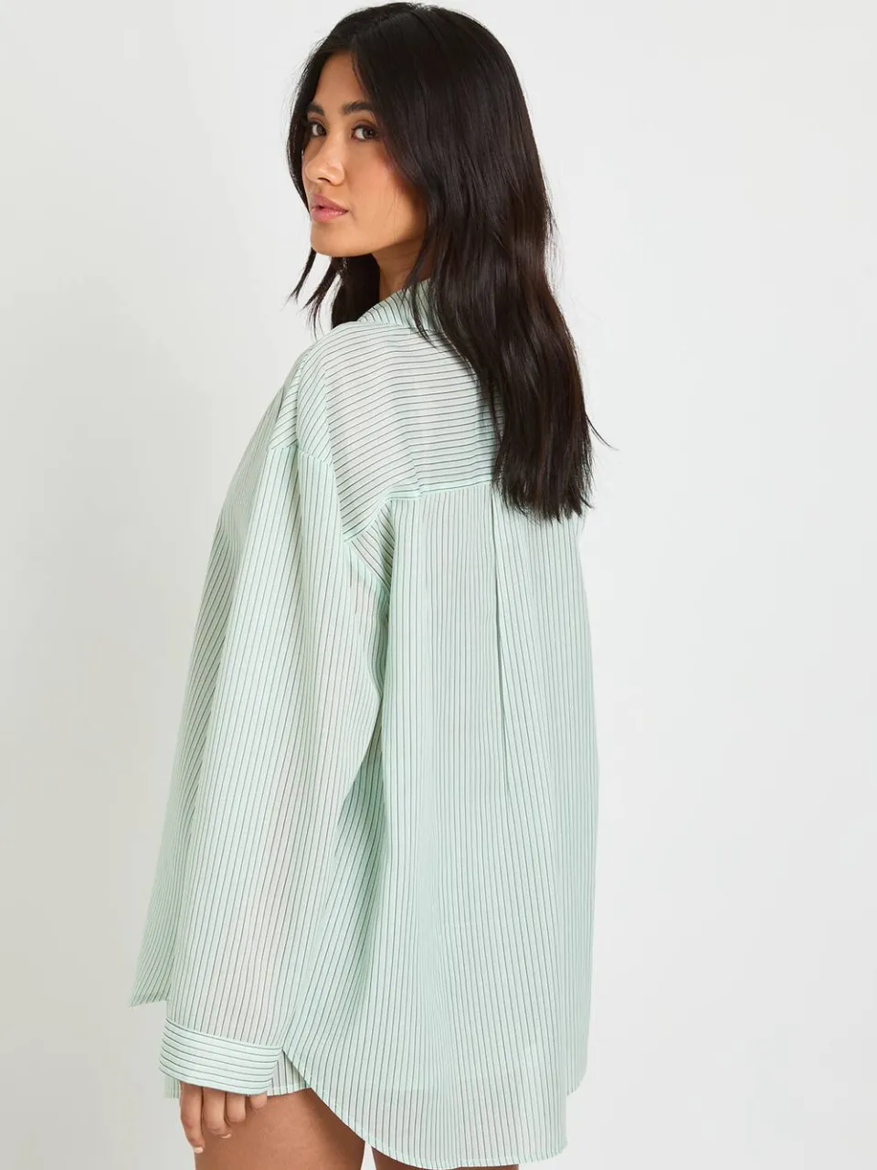 boohoo Dames Katoenen Gestreepte Oversized Pyjama Set Met Shirt Met Lange Mouwen & Short groente, foto 3