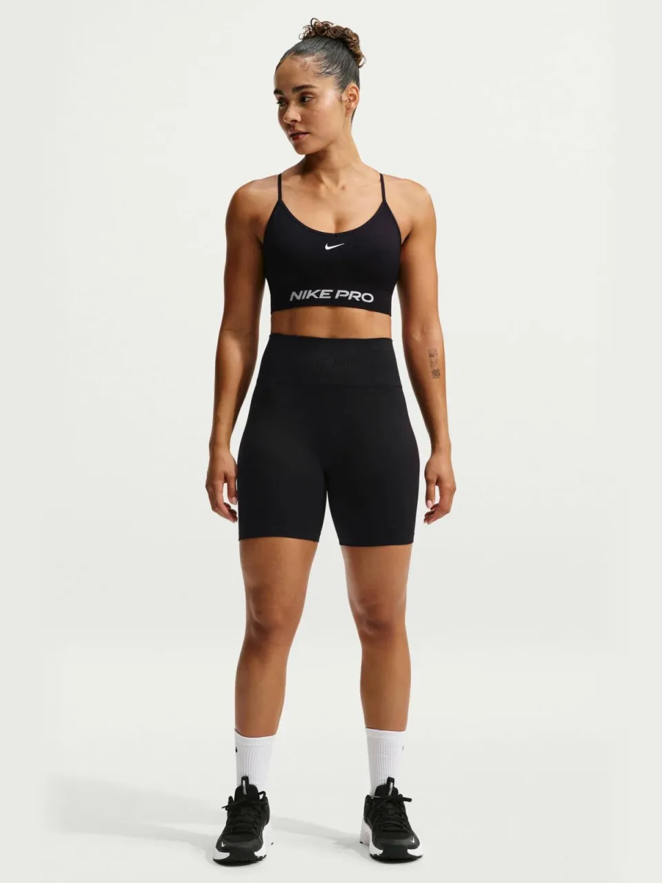 Nike Pro Seamless level 2 sportBH - zwart