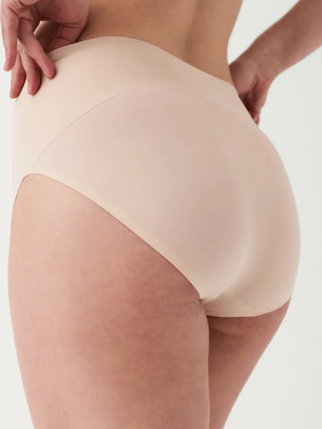 Spanx Undie-Tectable Slip - Beige