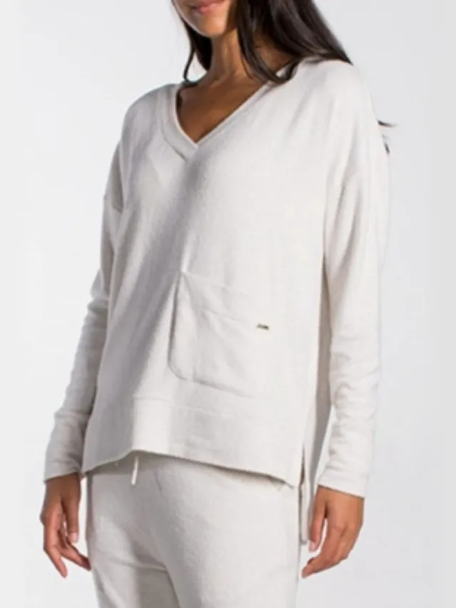 Cyell sweater long sleeve Soft Fuji Cloudy off-white, (net een tintje minder off-white dan afbeelding doet vermoeden)