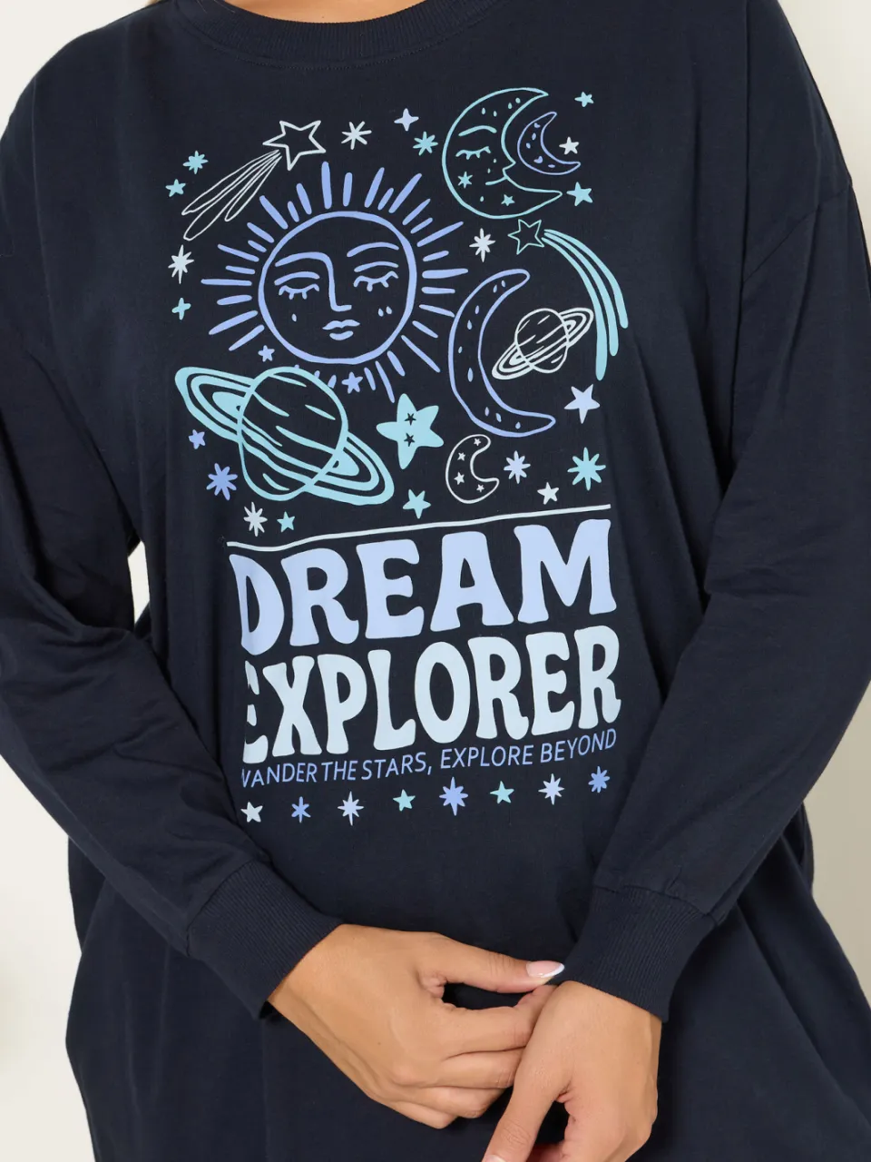 Yours Marineblauwe 'Dream Explorer' Pyjamaset Met Manchetten-44, foto 5