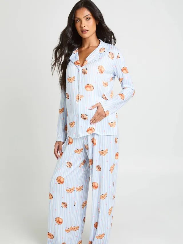 boohoo Dames Zwangerschaps Pyjama Set Met Croissant Print Shirt Met Lange Mouwen & Broek Blauw