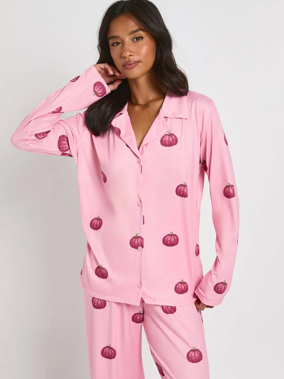 boohoo Dames Petite Halloween Pompoenprint Lange Mouwen Shirt & Broek Pyjama Set roze, foto 4