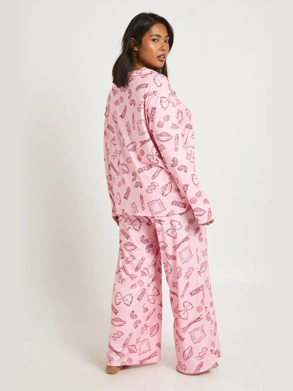 boohoo Dames Plus Pasta Print Lange Mouw Shirt En Broek Pyjama Set roze, foto 2