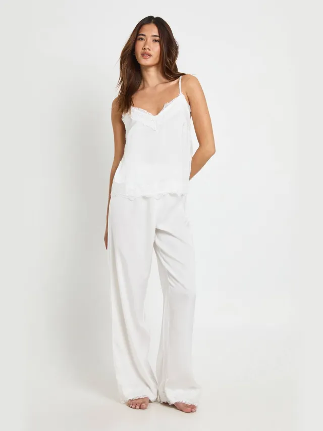 boohoo Dames Wimper Kant Trim Hemdtopje & Broek Pyjama Set Wit