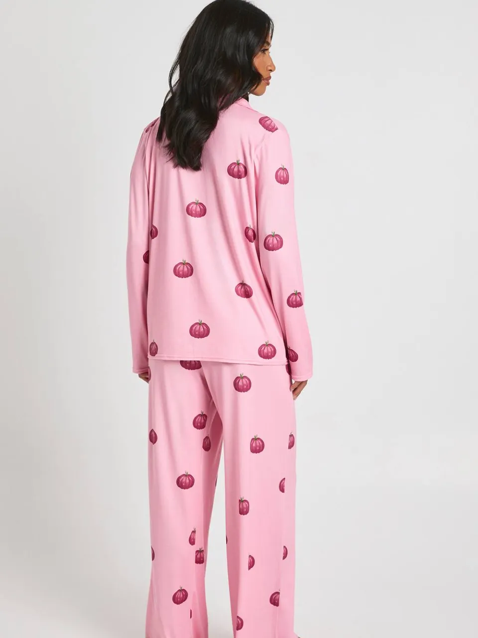 boohoo Dames Petite Halloween Pompoenprint Lange Mouwen Shirt & Broek Pyjama Set roze, foto 3