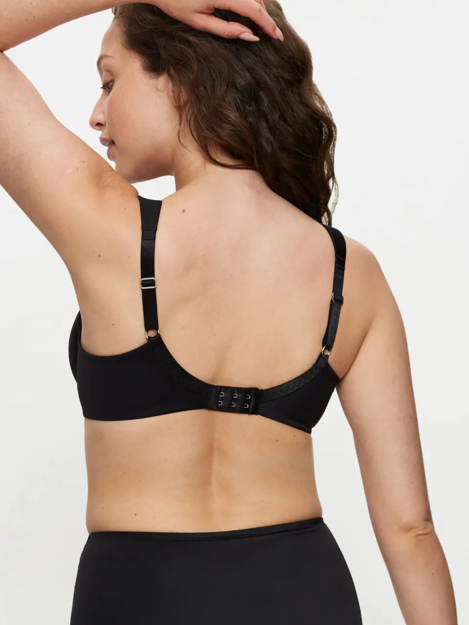 Triumph True Shape Sensation niet-voorgevormde minimizer-bh zwart, foto 4