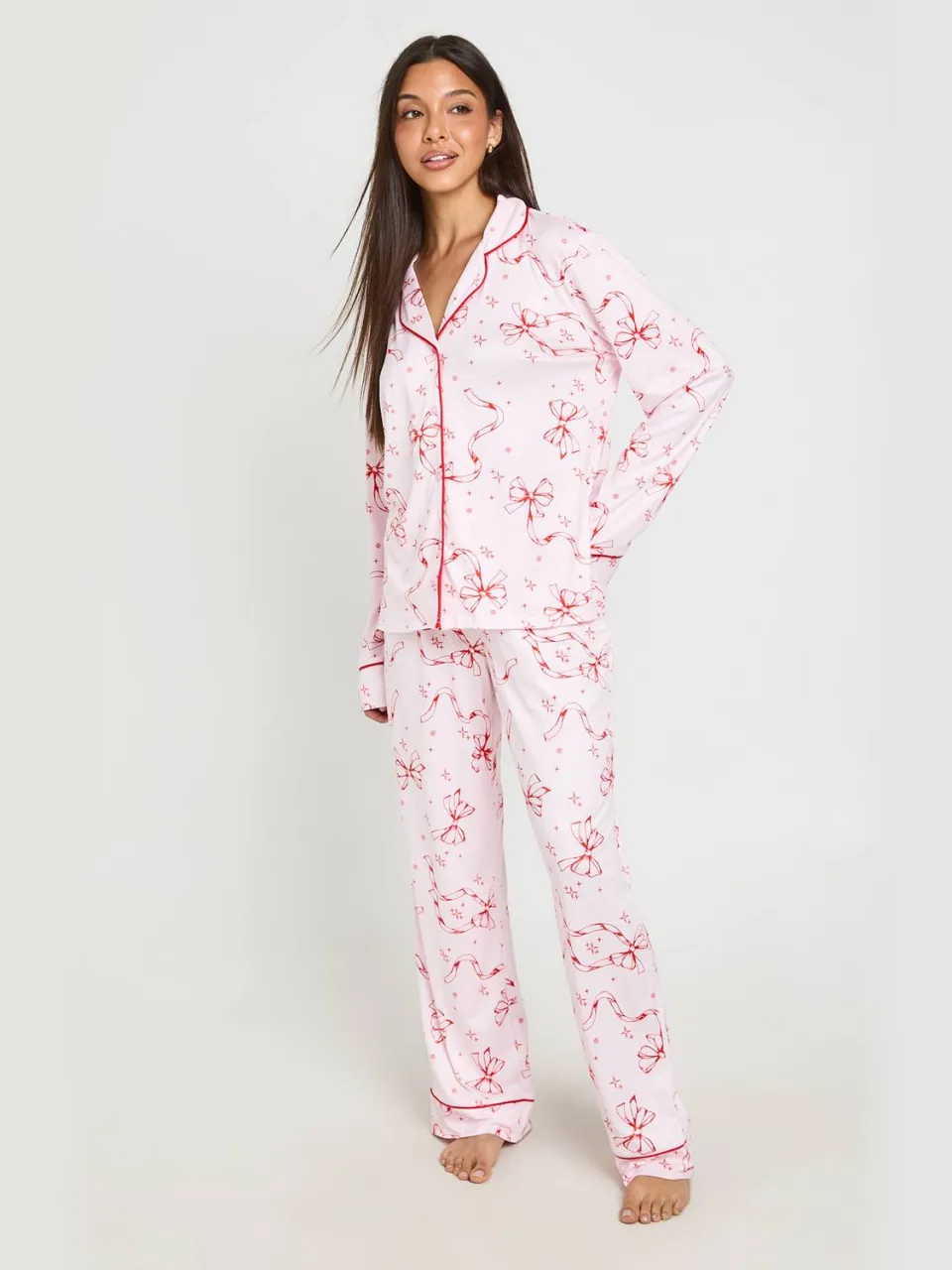 boohoo Dames Pyjamaset Met Strikjesprint En Biesdetail - Lange Mouwen & Broek baby roze, foto 3