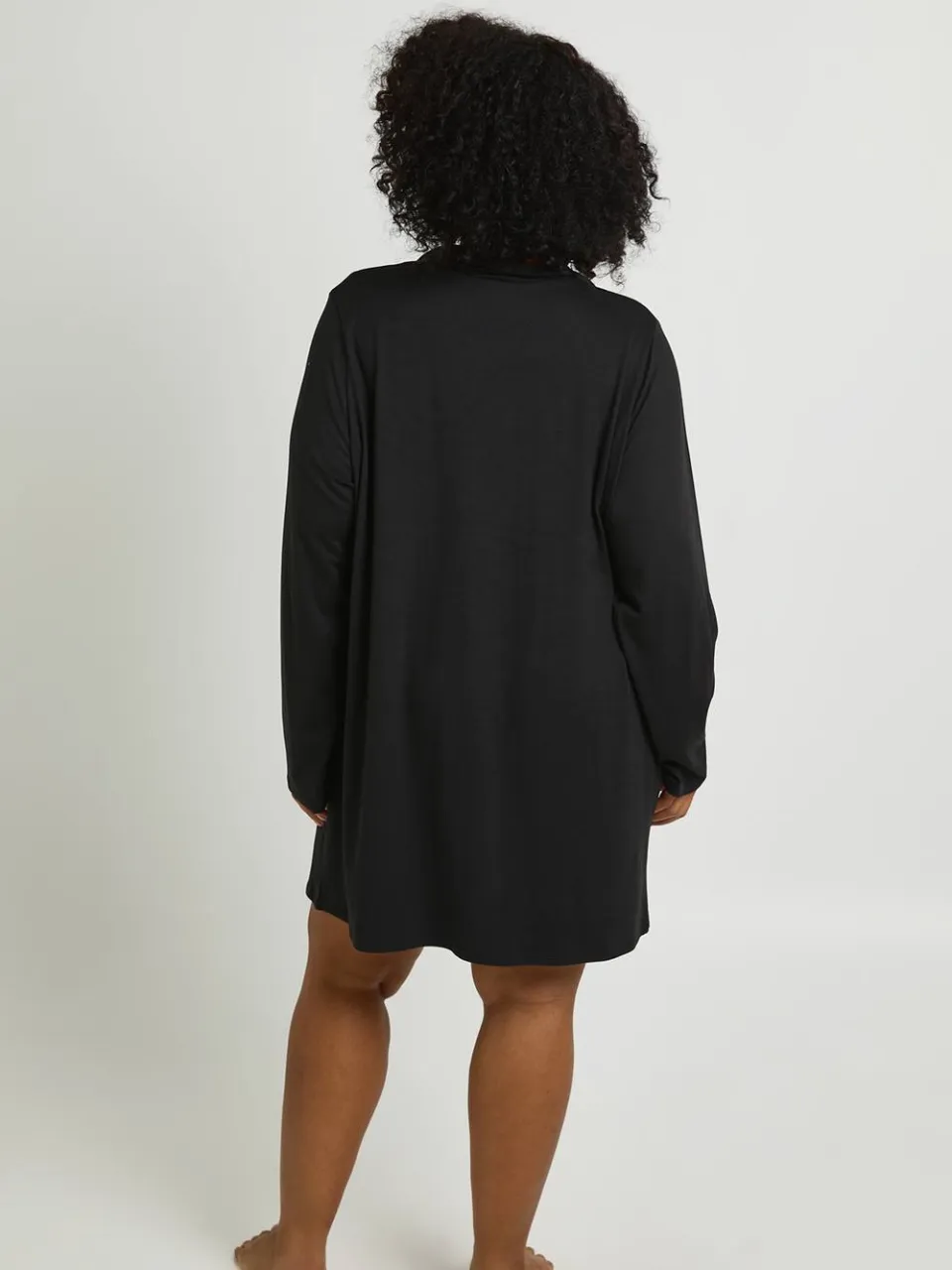 boohoo Dames Plus Nachthemd Met Lange Mouwen zwart, foto 3