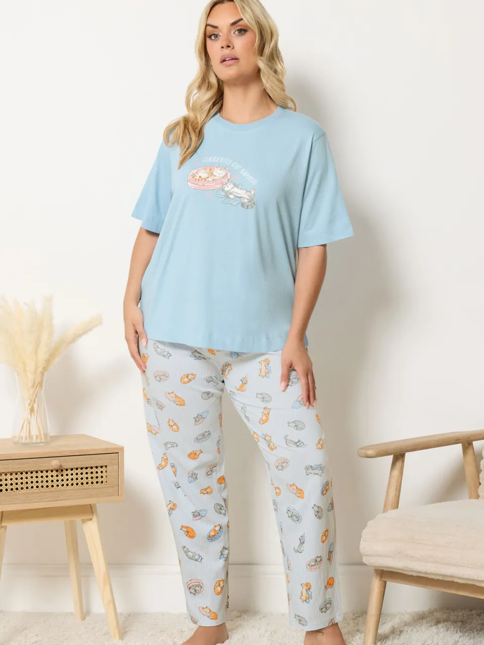 Yours Blauwe Pyjamaset Met Wijde Pijpen En 'Currently Cat Napping' Met Opschrift-44, foto 2