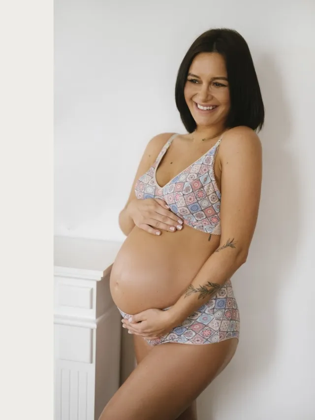Momtobe Motley Ornament voedingsbh met print