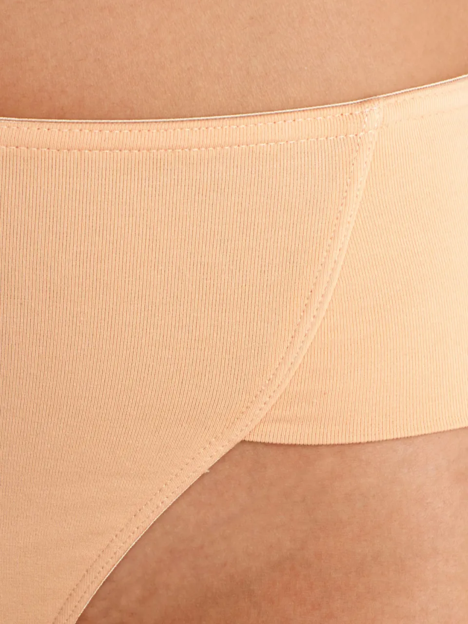 corrigerende string zwart, wit en beige, foto 3