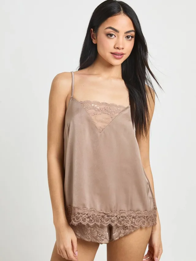 boohoo Dames Satijnen Pyjama Set Met Kanten Paneel Detail Cami & Short mokka, foto 3