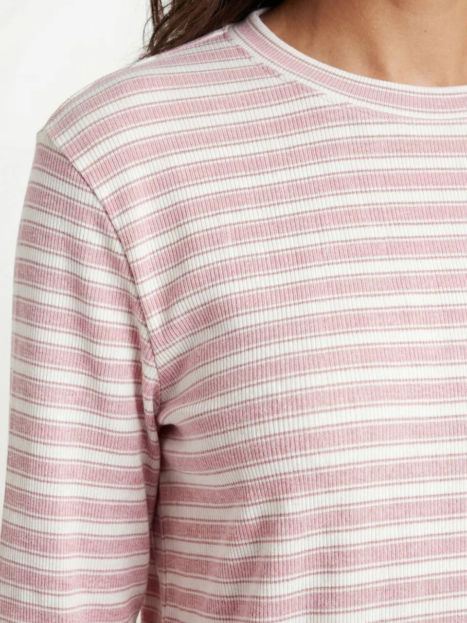 boohoo Dames Geribde Gestreepte Pyjama Set Met Lange Top & Korte Broek roze, foto 3